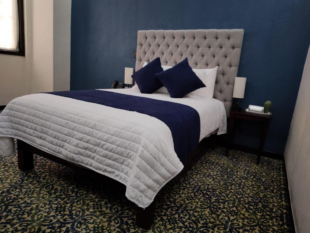 פואבלה Hotel Margarita מראה חיצוני תמונה