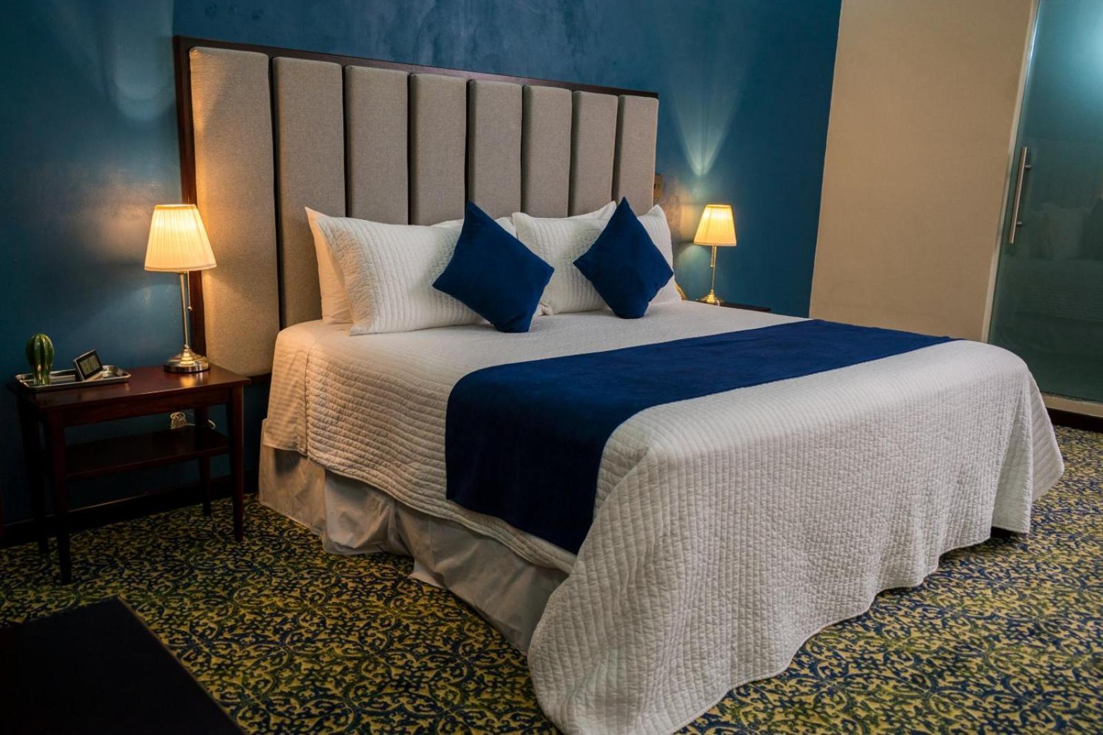 פואבלה Hotel Margarita מראה חיצוני תמונה