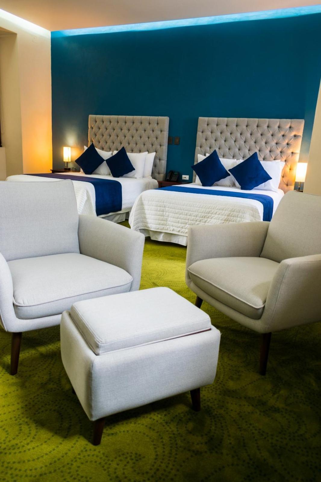 פואבלה Hotel Margarita מראה חיצוני תמונה
